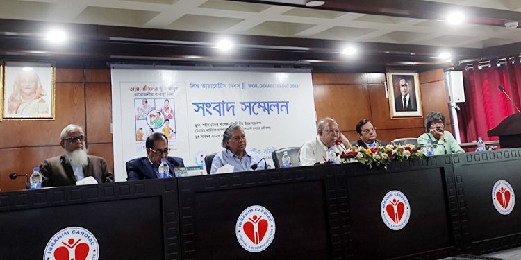 মহামারিতে রূপ নিচ্ছে ডায়াবেটিস, সচেতনতার আহ্বান বিশেষজ্ঞদের